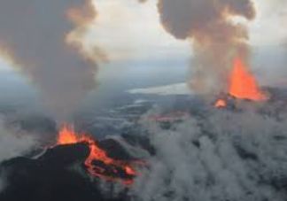 Bardarbunga, photo in Creative Commons by Peter Hartree