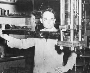 Percy Bridgman with his high-pressure experimental apparatus, around 1915.