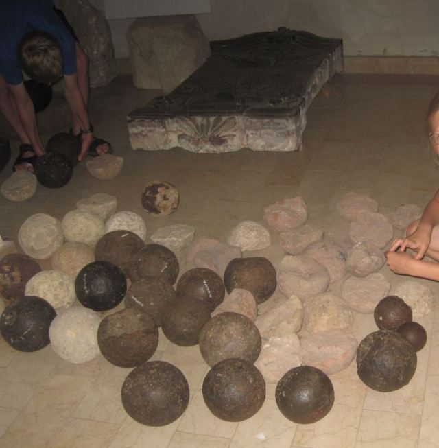 Cannon balls launched at Szigetvar